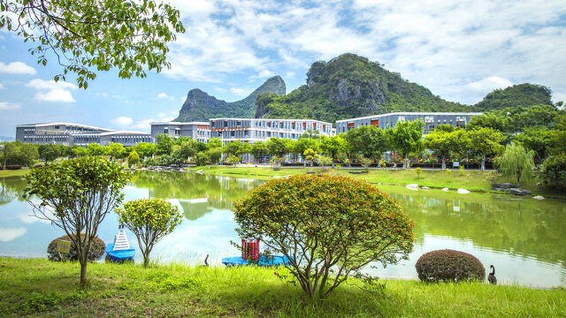 电子元件采购价格对比：揭秘影响价格的关键因素**